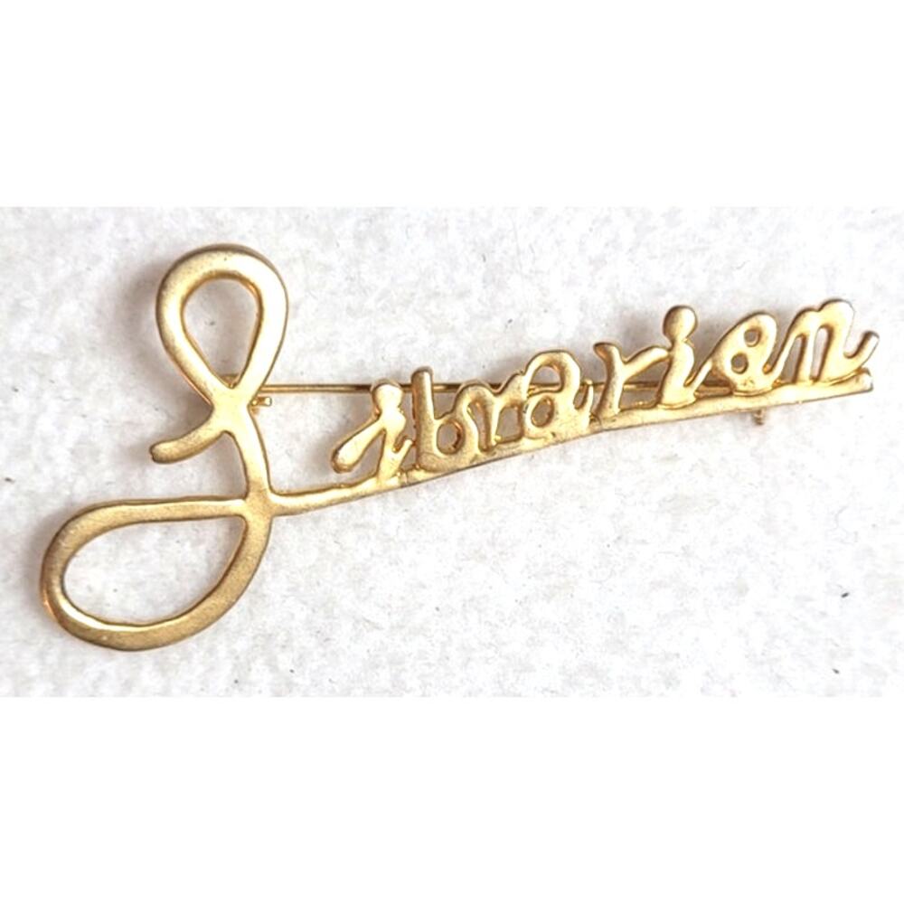 Librarian Brooch Pin Goldtone Metal Cursive Word Book Lover Novelty Retro